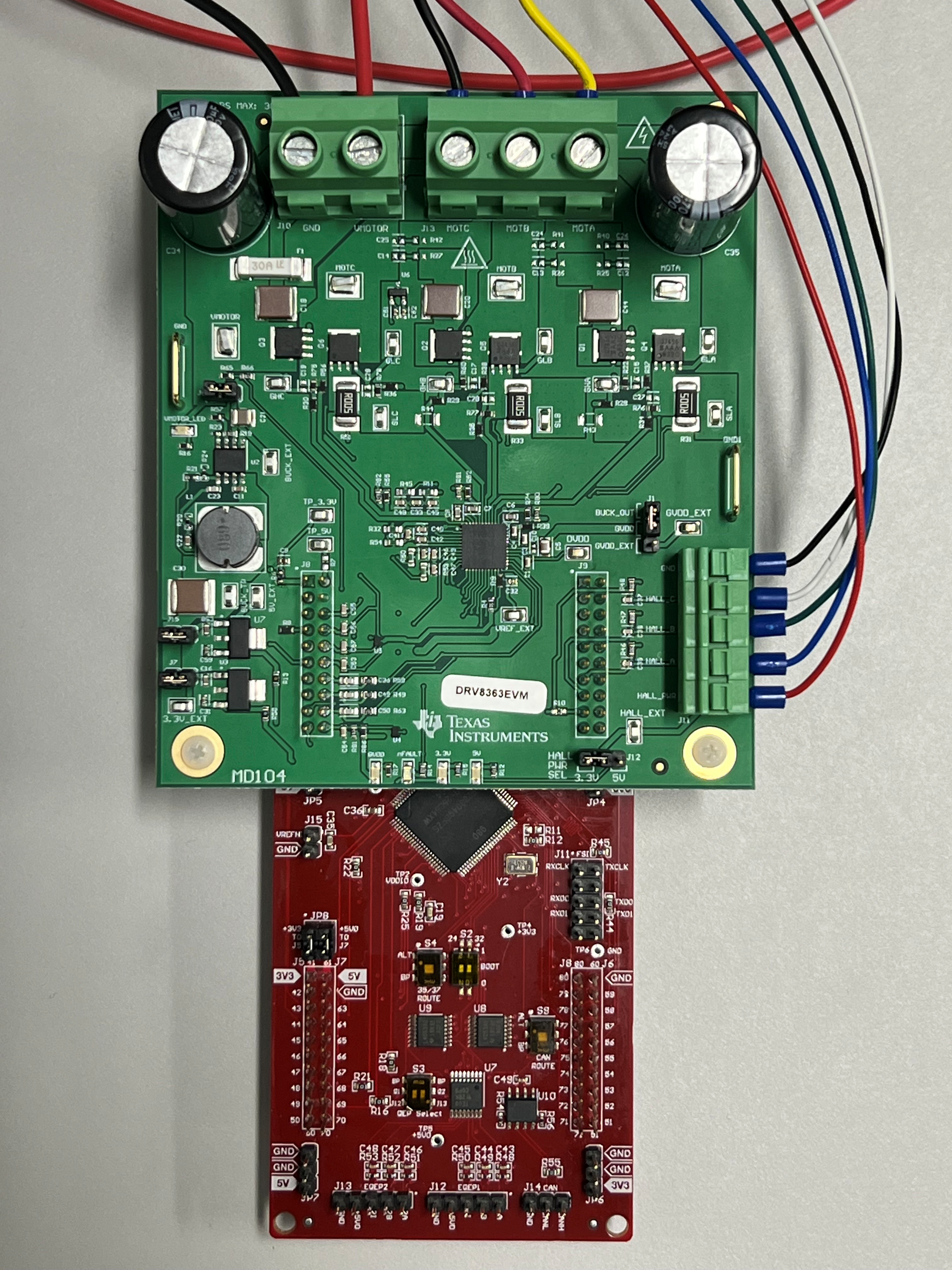 DRV8363-Q1EVM DRV8363-Q1EVM connected with
                    Launch Pad