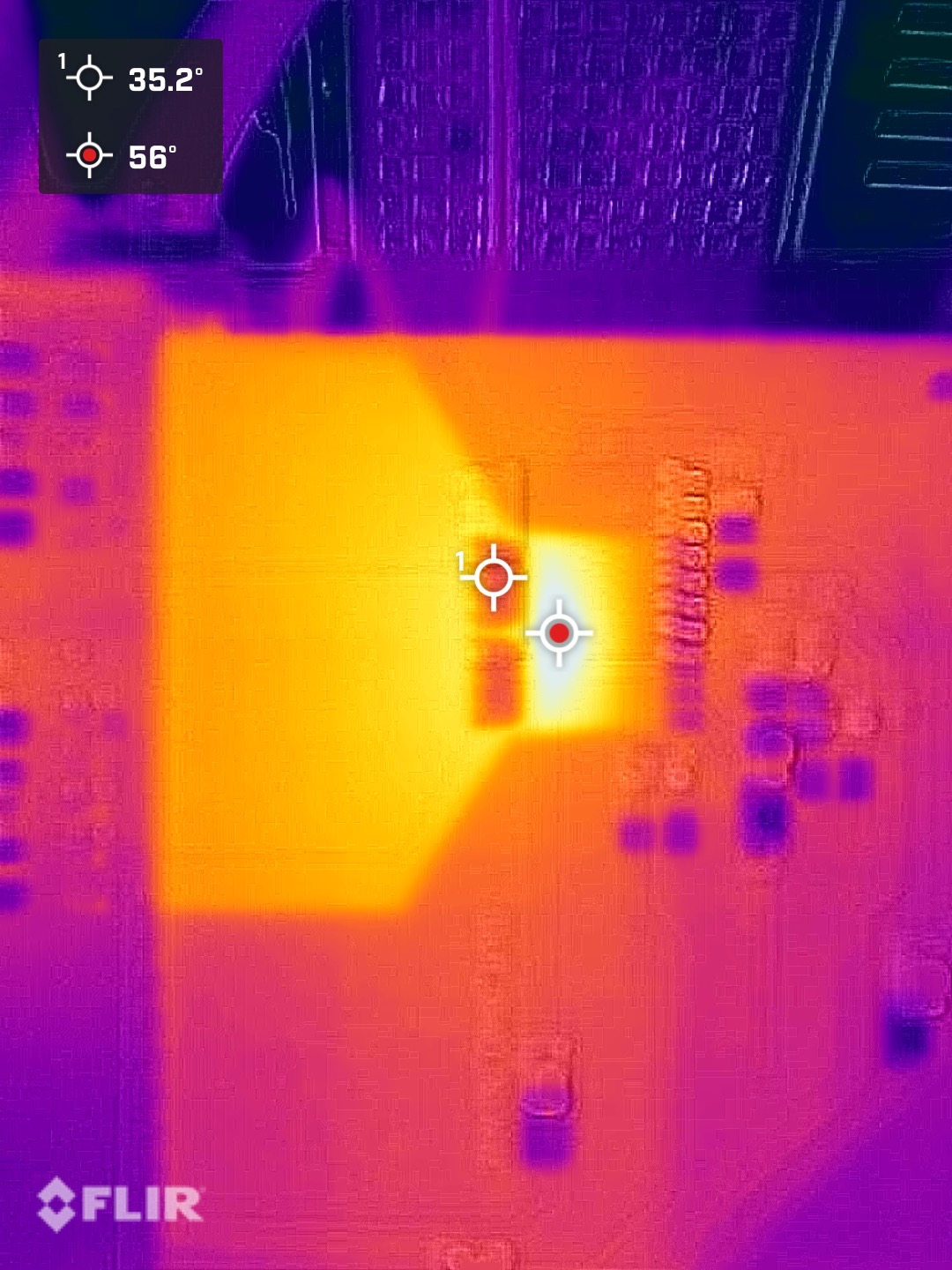  SOIC-10 封裝在 SOIC-16 焊盤布局上，初始時(shí)刻，SAC 水溶性焊膏