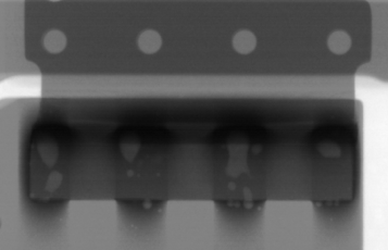  初始時(shí)刻 X 射線，左側(cè)輸入引線