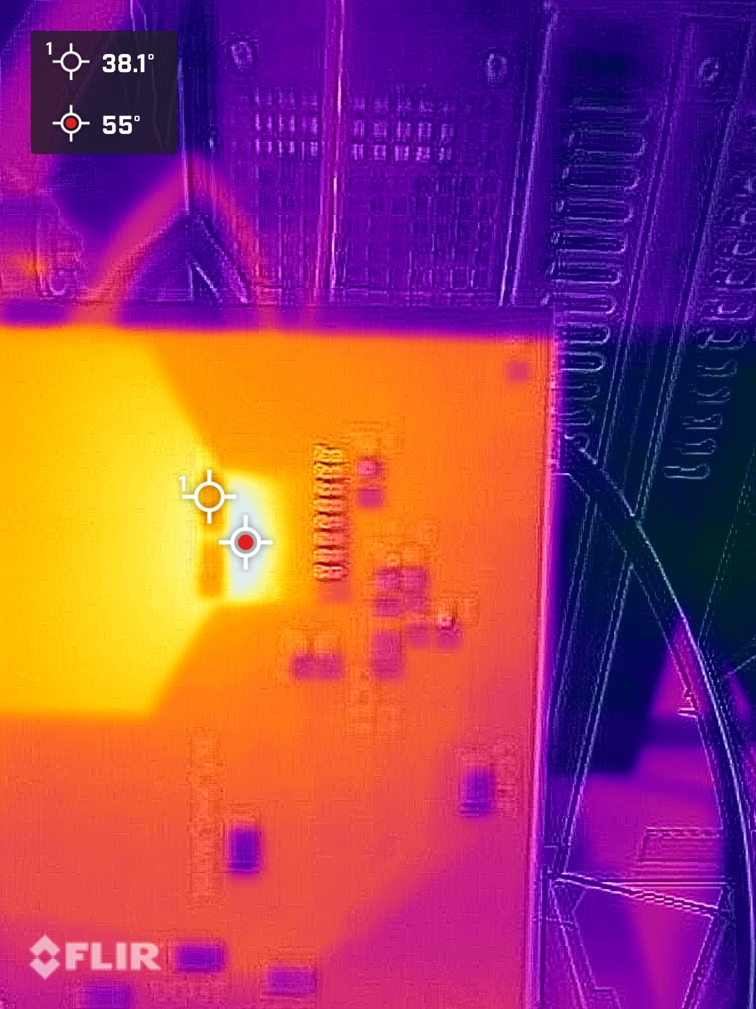  SOIC-10 封裝在 SOIC-10 焊盤布局上，初始時(shí)刻，SAC 水溶性焊膏